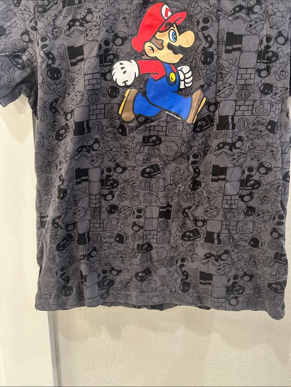 VGUC Old Navy Brand Kids Super Mario Tee - Gray with Red & Blue Size 10 12 L